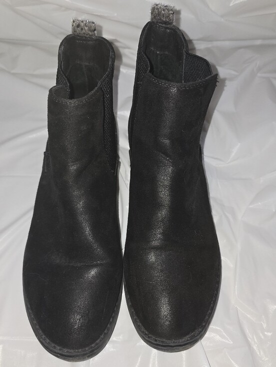 Very G Shoes - Black Booties with Silver Leopard Stripe